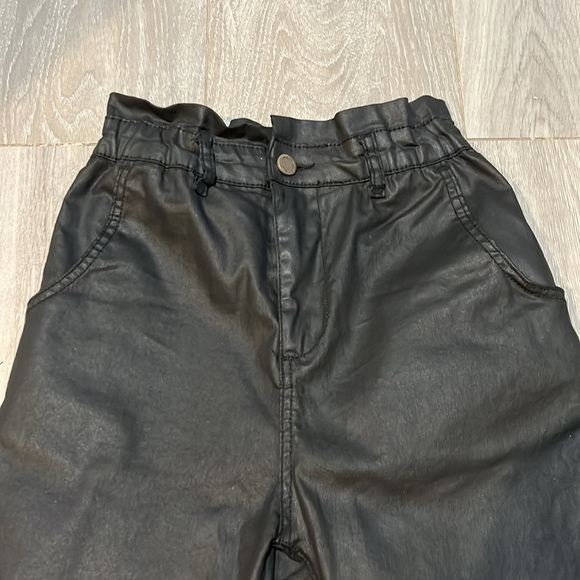woman’s Black high waist buggy pants size 2 - Picture 4 of 8